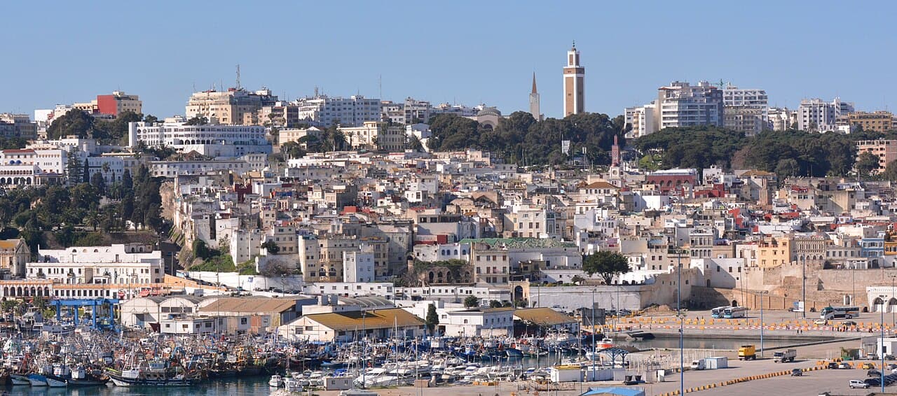 Panorama de Tanger, de la medina et du littoral